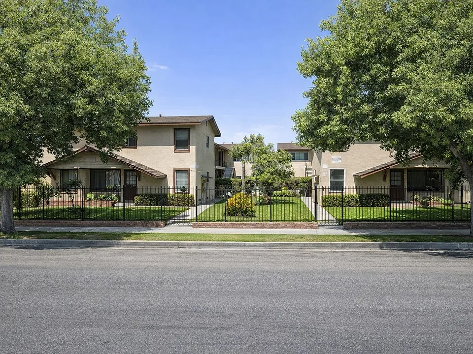 Fulton Place - Mark and Barbara, LLC