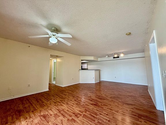 2nd image of 5065 Wiles Rd APT 204