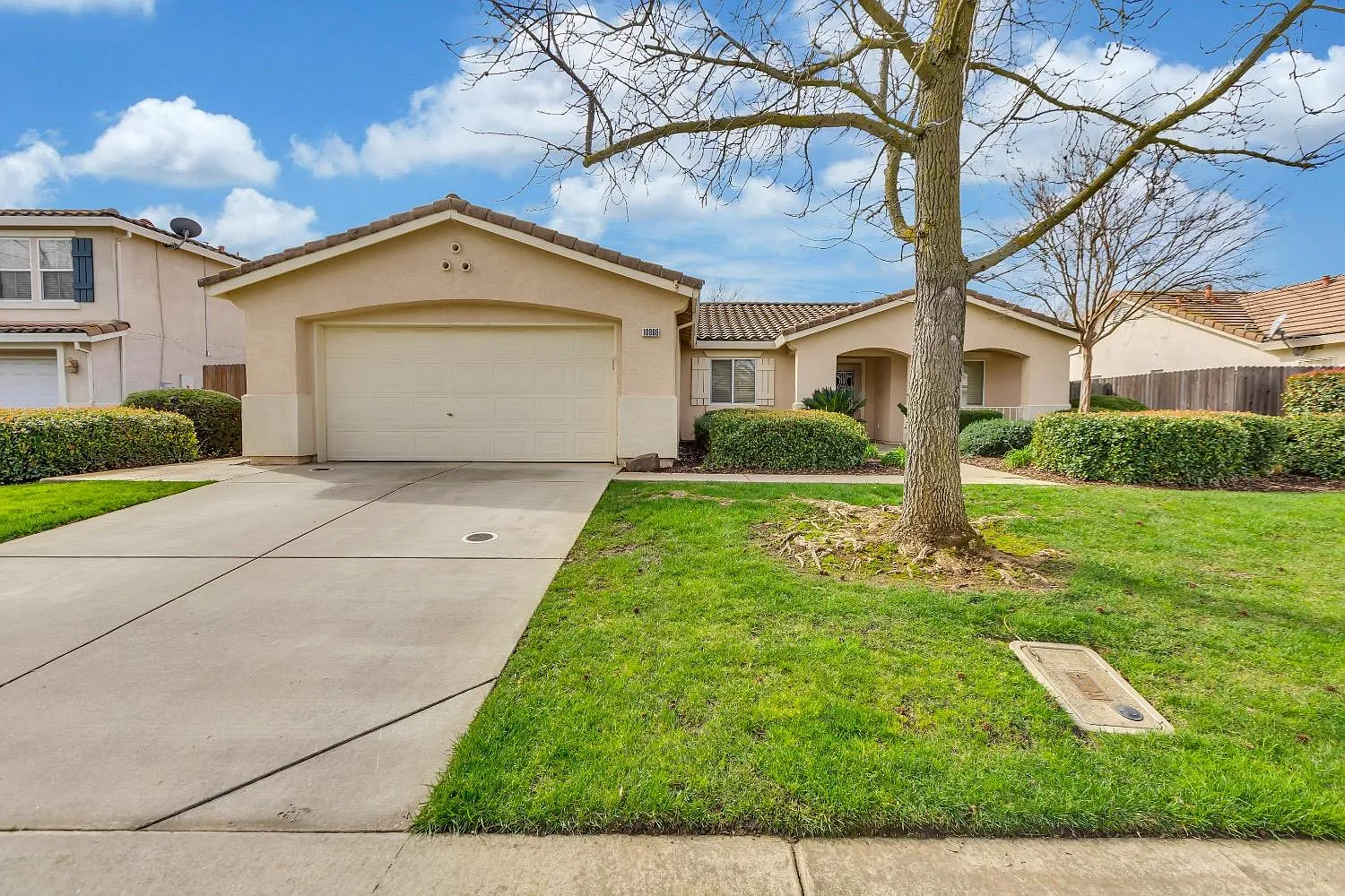10808 Woodring Dr photo 1