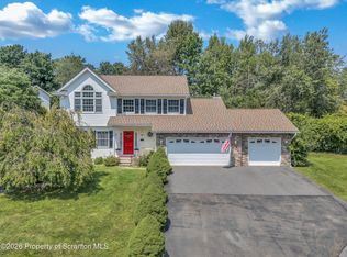 1012 Westwood Dr, Clarks Summit, PA 18411