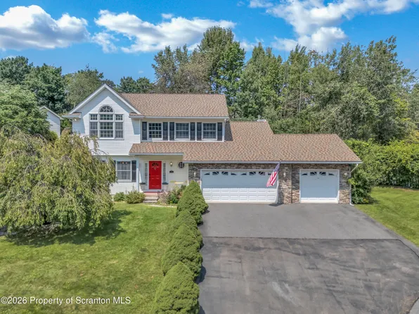 1012 Westwood Dr, Clarks Summit, PA 18411