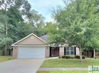 280 Creekside Cir, Ellabell, GA 31308