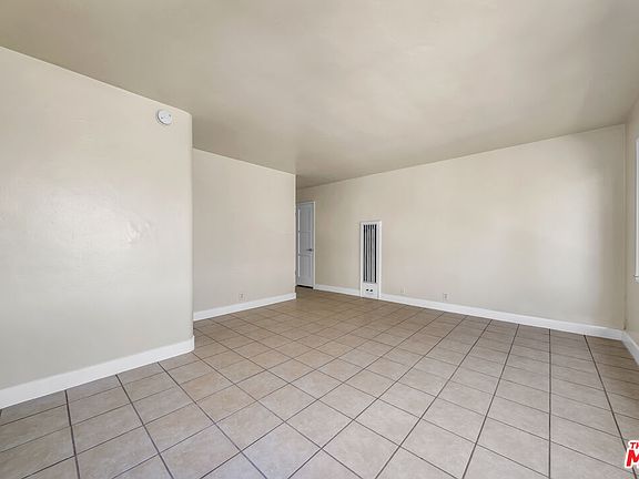 5th image of 1689 S Sargent Ct