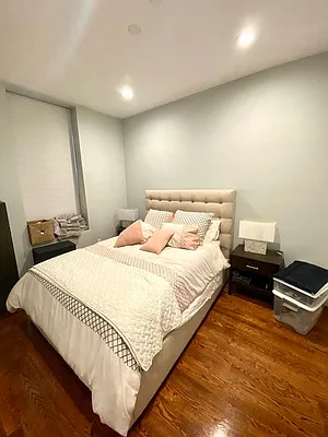 Rented by Bold New York | media 33
