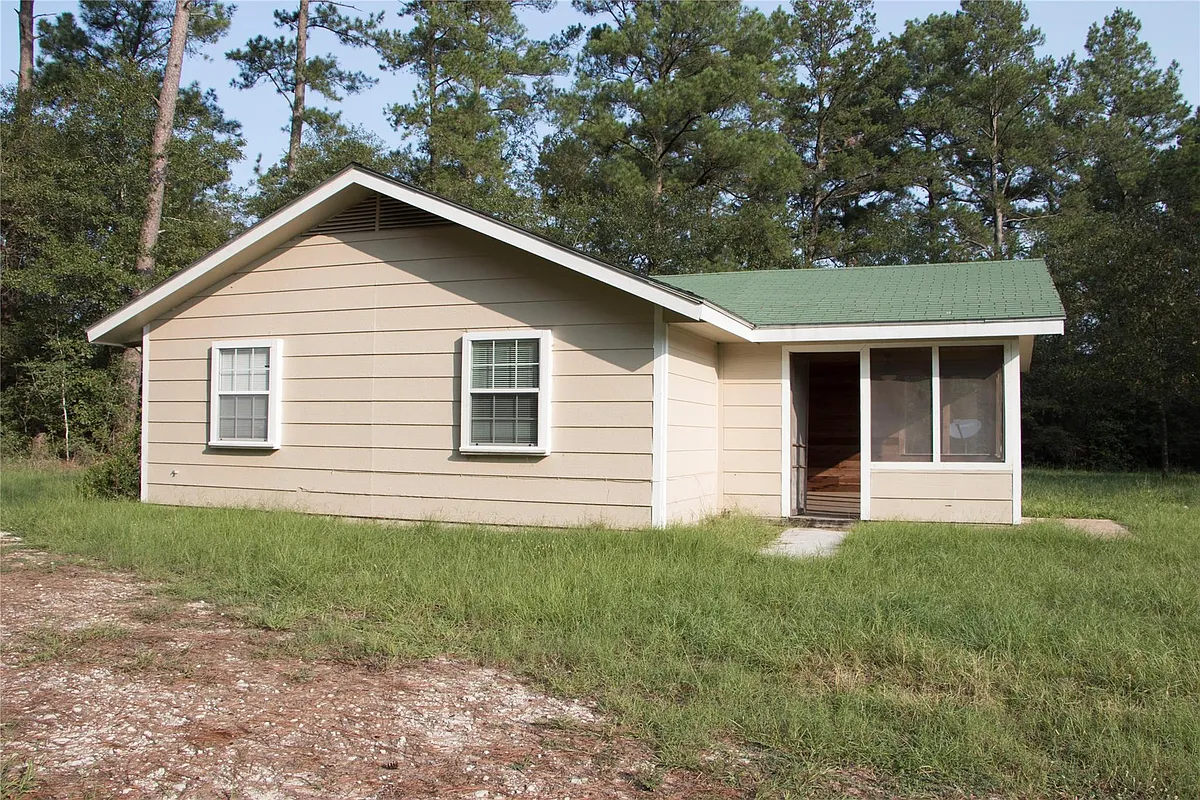 Building Photo - 20 White Oak Dr #A
