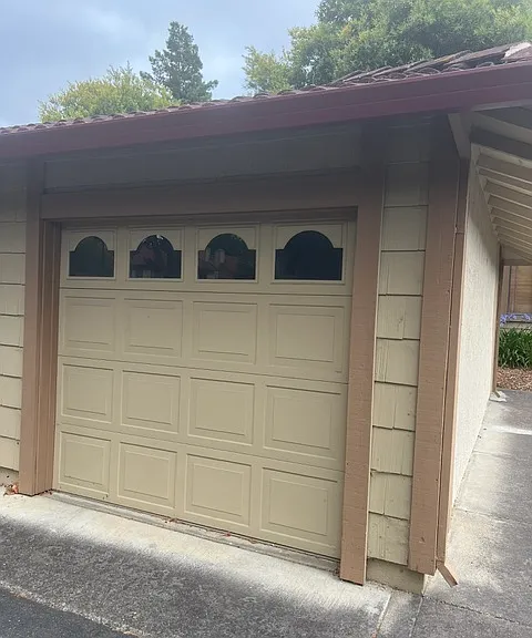316 Park Place Dr — Photo 2