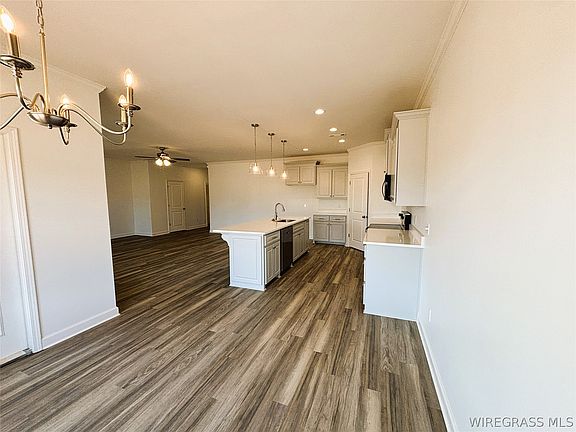 5th image of 163 Montavello St