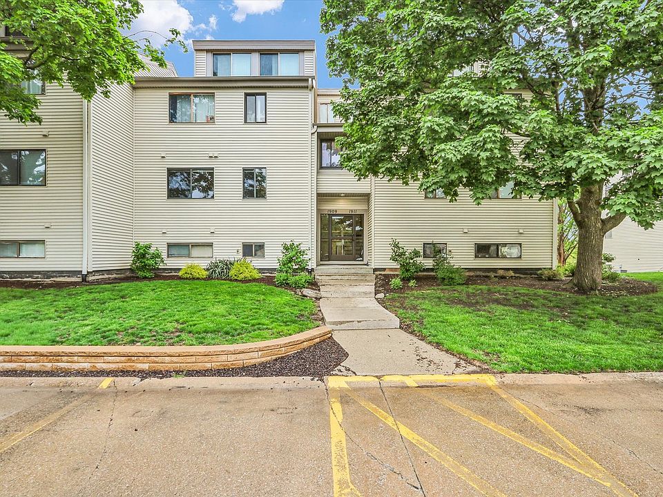 1st image of 1909 Melrose Dr APT B