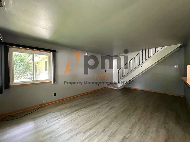 6974 Fillmore Dr — Photo 2