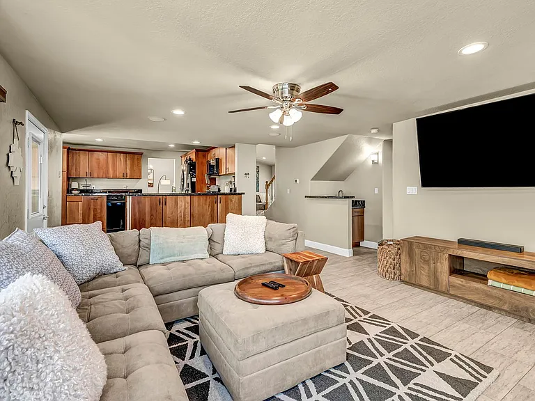 5045 Pradera St — Photo 17