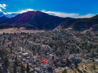 1084 Grant Pl, Boulder, CO 80302
