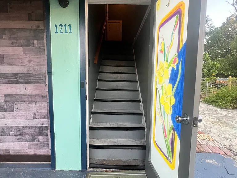 12th Ave W — Photo 4