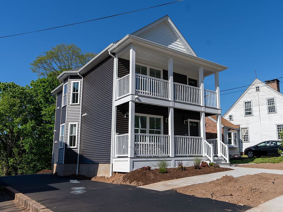 1st image of 139 Main St #2