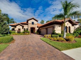 7733 Classics Dr, Naples, FL 34113