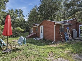 101 Whitins Rd, Sutton, MA 01590