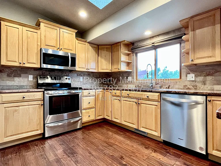 6318 Galway Dr — Photo 9