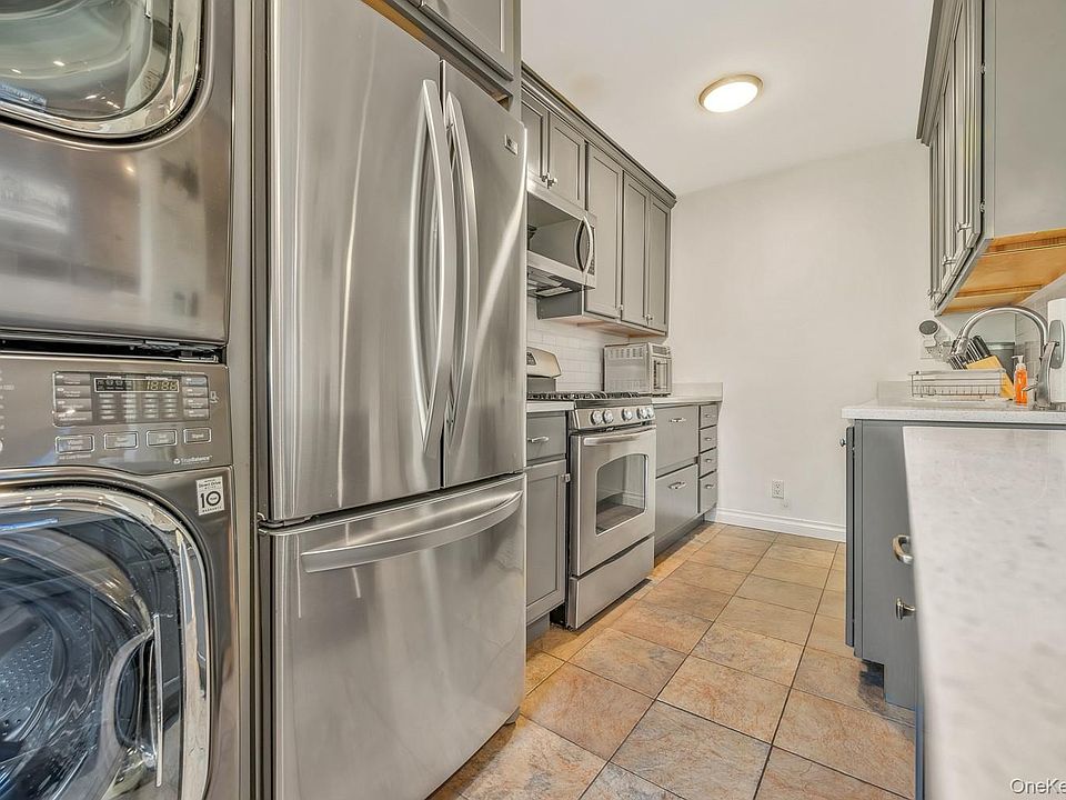 1st image of 19916 21st Avenue #1336