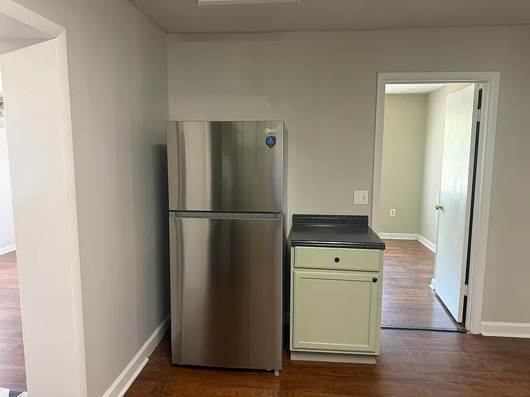 921 Woodrum Rd S — Photo 3