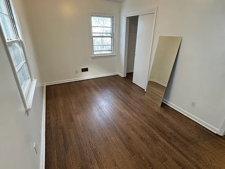 737 Linden Ave — Photo 10