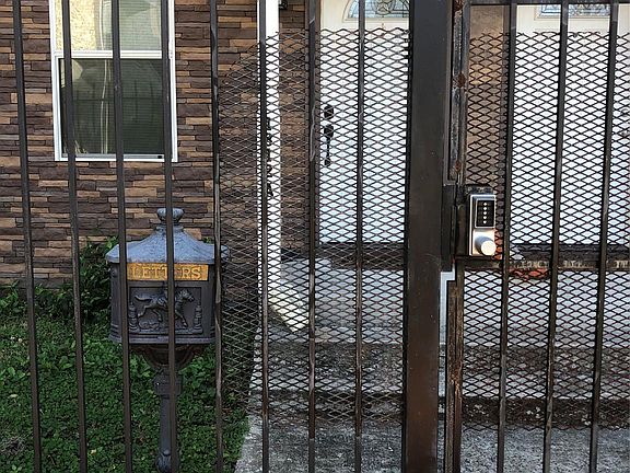 2nd image of 1312 Rosewood St