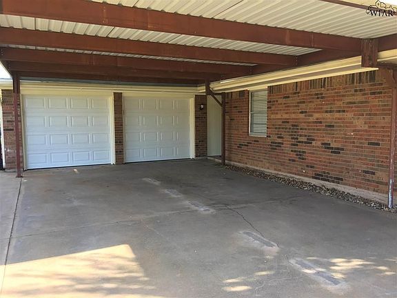 3rd image of 2306 Randolph Dr