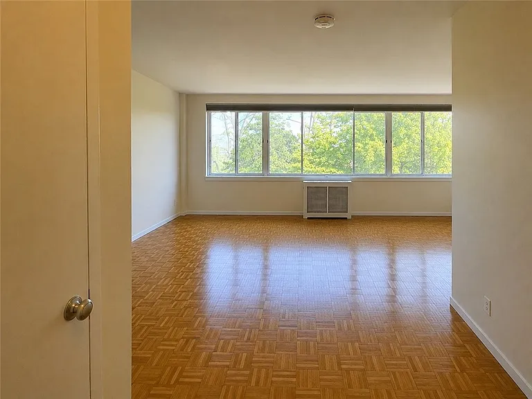 1000 East Ave #507 — Photo 2