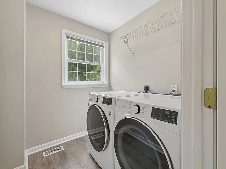 713 Mimosa Cove Rd — Photo 17