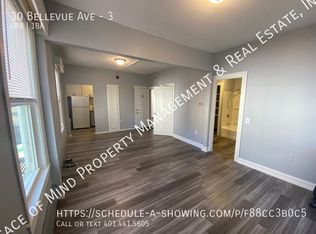 30 Bellevue Ave APT 3, Woonsocket, RI 02895