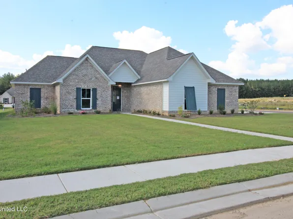 319 Tremont Dr, Florence, MS 39073