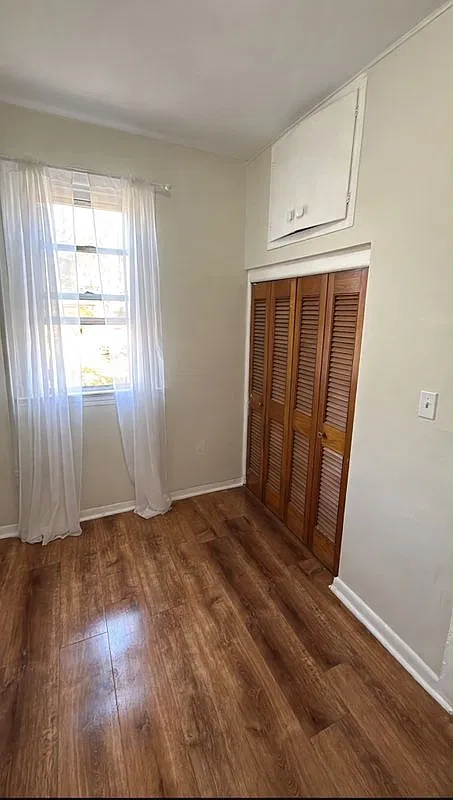 3 bed, 1.0 bath, 1086 sqft, $2,400 — Photo 3