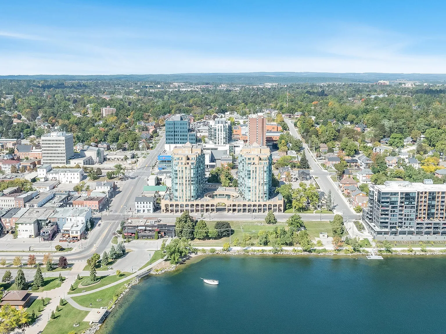 150 Dunlop St E, Barrie, ON L4M 6H1, Canada — Photo 3