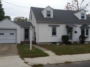 100 Upland St, Springfield, MA 01104