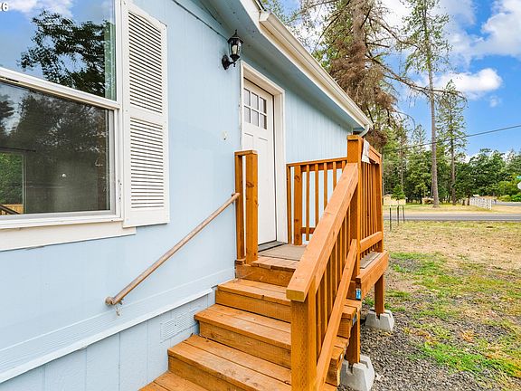 2nd image of 88247 Ellmaker Rd