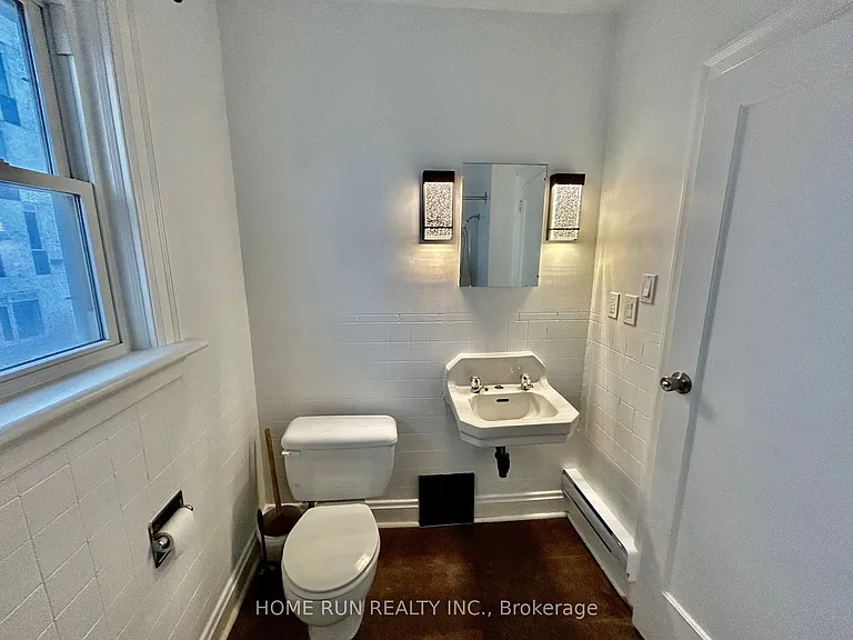 704 Brookfield Rd S — Photo 24