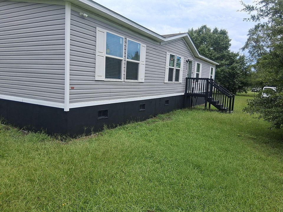 1st image of 4616 Easy St