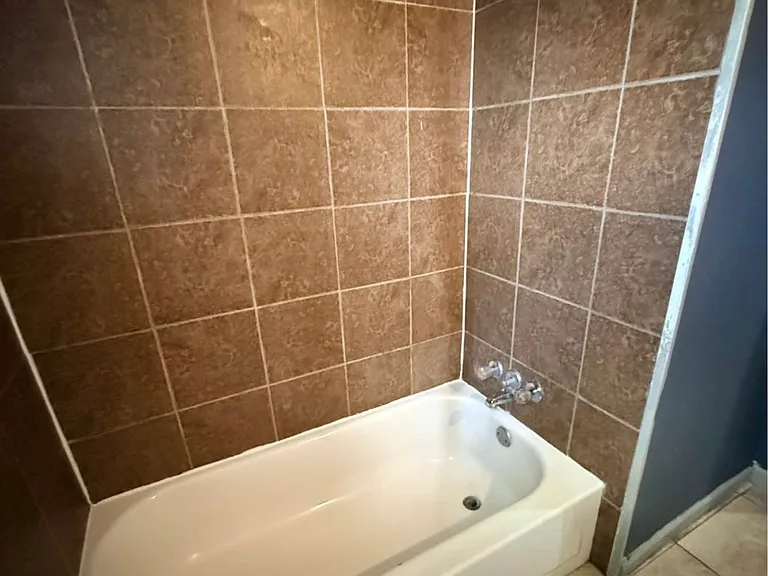 8220 E Houston Rd — Photo 15