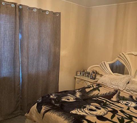 2nd image of 12851 Admiral Ave