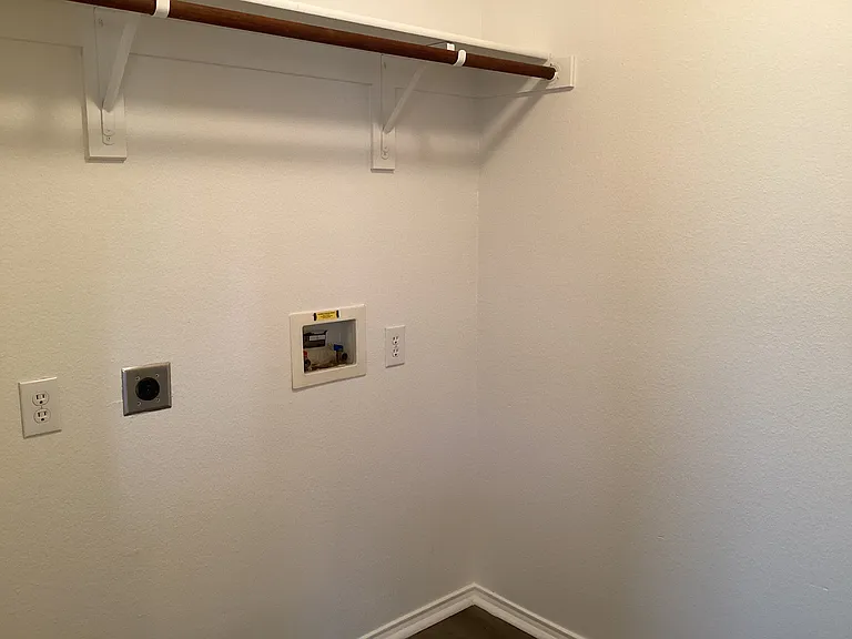 11900 Porcupine Dr — Photo 21