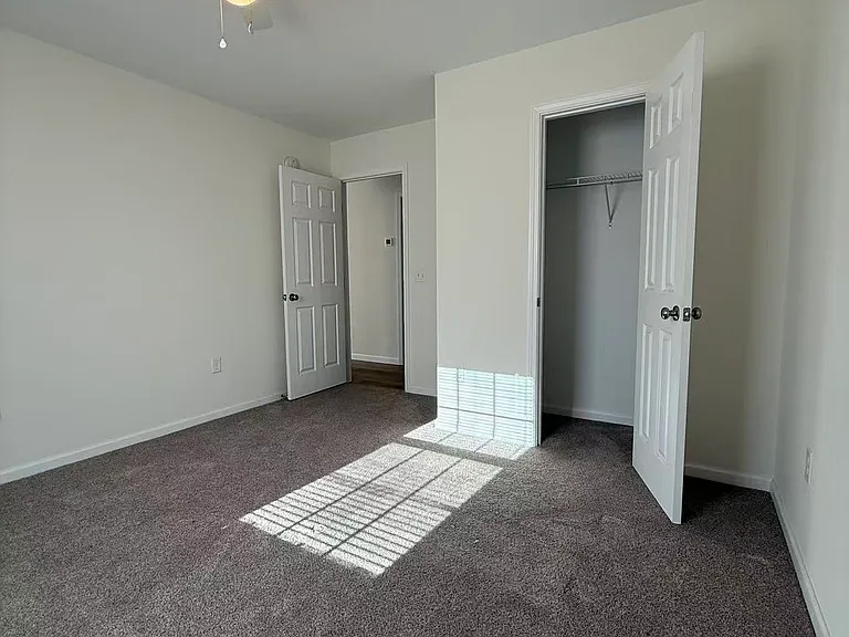 300 Kristin St — Photo 11