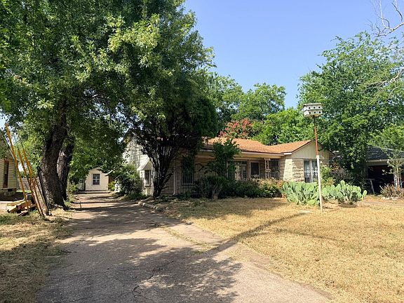 2nd image of 1708 E 32nd St