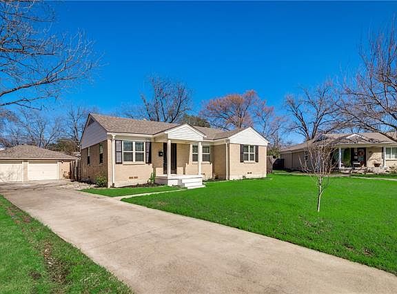 3rd image of 3755 La Joya Dr