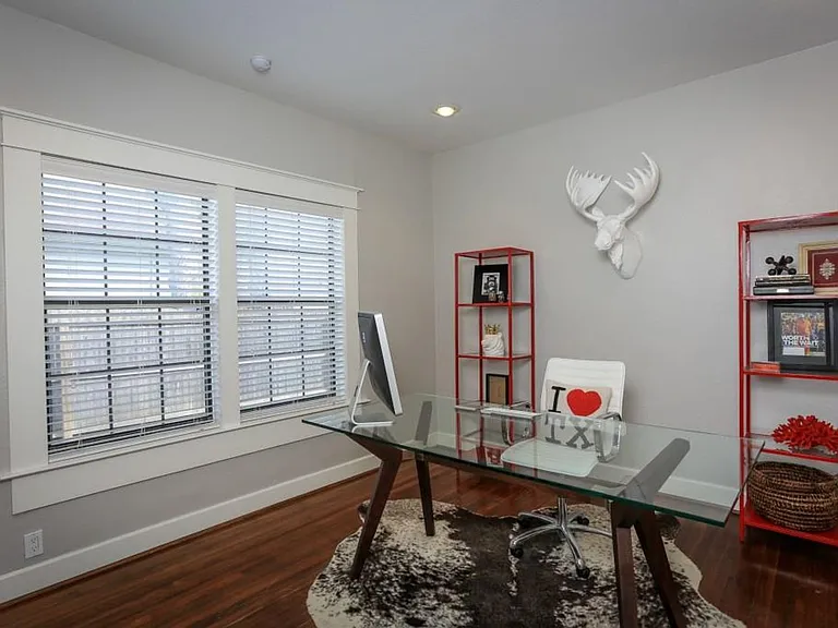 5614 Goodwin Ave — Photo 10