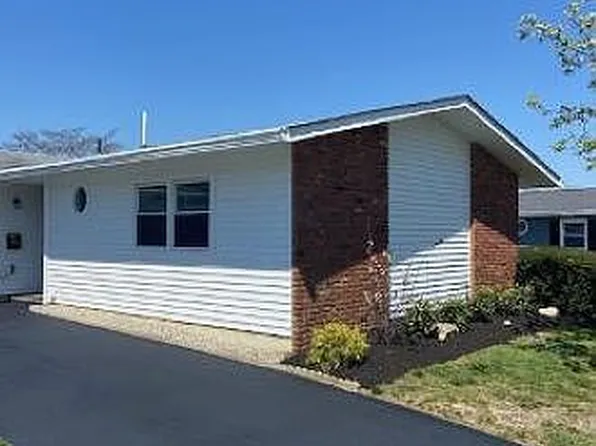 28 Watkins Rd, Brick, NJ 08724