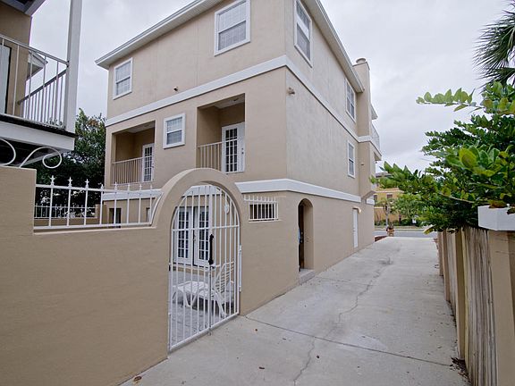 3rd image of 142 11th Ave N #142-144-14
