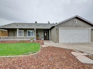240 Thundercloud Cir, Eagle Pt, OR 97524