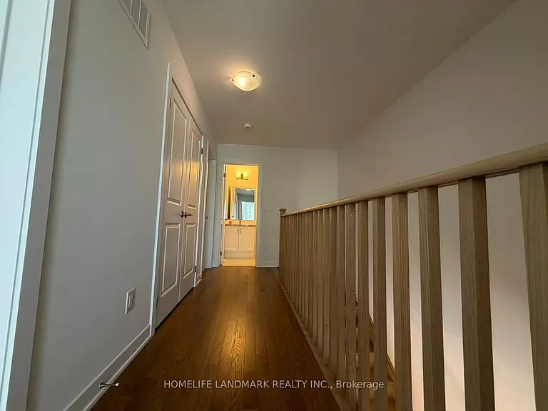 111 Anna Russell Way — Photo 12