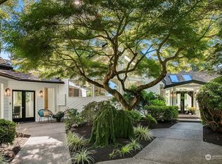 537 Hyak Dr, Fox Island, WA 98333