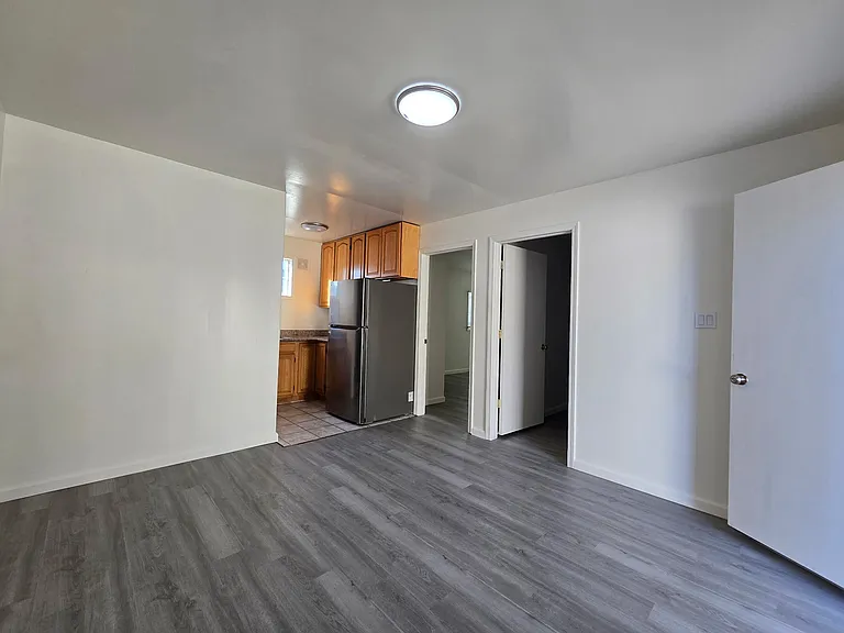 1636 Virginia St — Photo 7