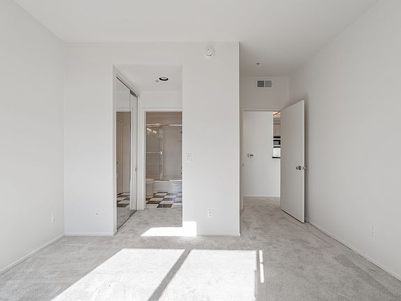 2nd image of 3561 Clarington Ave APT 302