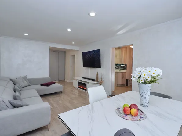 2711 Avenue X image 10 of 39